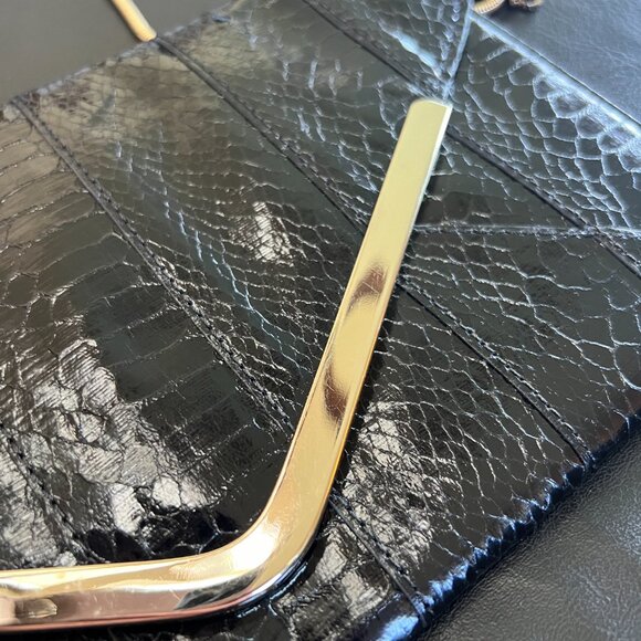 Caché Snakeskin Gold Tone Tassel Clutch - Picture 7 of 7